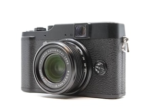 Fujifilm X10
