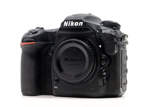 Nikon D500