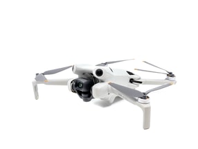 DJI Mini 4 Pro Fly More Combo