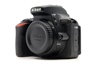 Nikon D5600