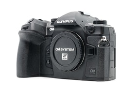 OM SYSTEM OM-1