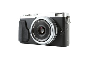 Fujifilm X70
