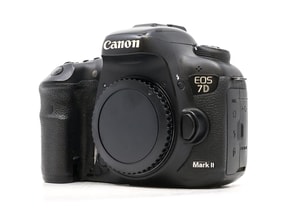 Canon EOS 7D Mark II