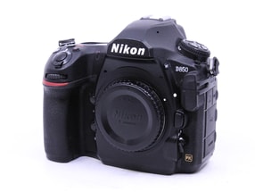 Nikon D850