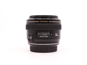 Canon EF 28mm f/1.8 USM
