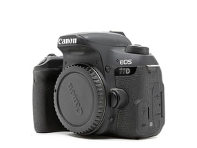 Canon EOS 77D