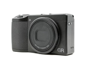 Ricoh GR III