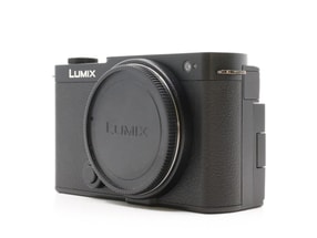 Panasonic Lumix DC-S9