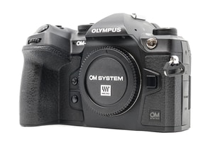 OM SYSTEM OM-1