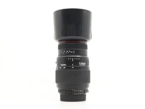 Sigma 70-300mm f/4-5.6 APO DG Macro (2005) - Monture Nikon