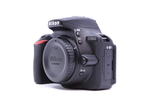 Nikon D5600