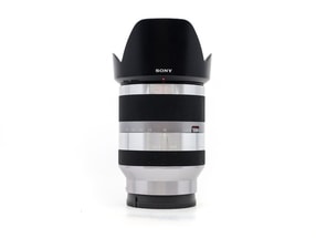 Sony E 18-200mm f/3.5-6.3 OSS