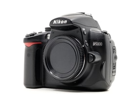 Nikon D5000