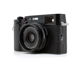 Fujifilm X100V