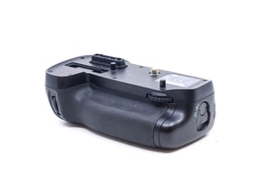 Nikon MB-D15 Battery Grip