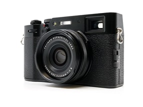 Fujifilm X100V