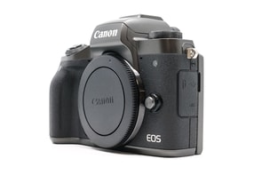 Canon EOS M5