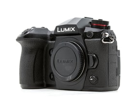 Panasonic Lumix DC-G9