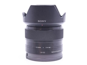 Sony E 35mm f/1.8 OSS
