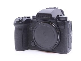 Panasonic Lumix S5 IIX