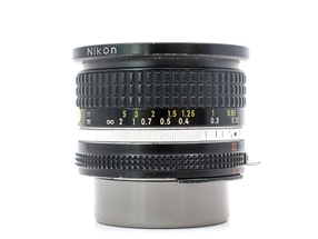 Nikon Ai-S Nikkor 20mm f/2.8