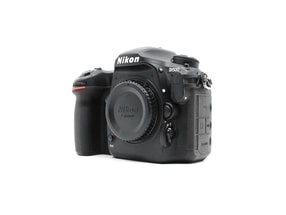 Nikon D500