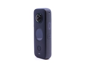 Insta360 ONE X2