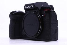 Panasonic Lumix S5 II