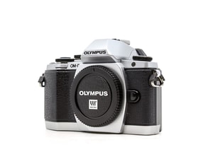 Olympus OM-D E-M10