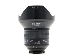 Irix Firefly 15mm f/2.4 - Attacco Nikon