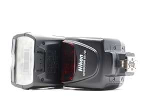 Nikon SB-700 Speedlight