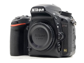 Nikon D750