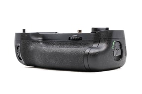 Nikon MB-D16 Battery Grip
