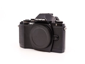 Olympus OM-D E-M10