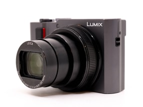Panasonic Lumix DC-ZS200
