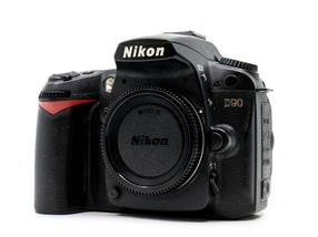 Nikon D90