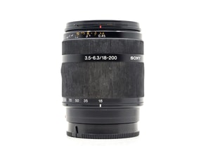 Sony 18-200mm f/3.5-6.3 DT AF - Attacco Sony A