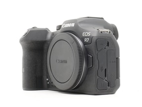 Canon EOS R7