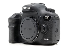 Canon EOS 7D Mark II