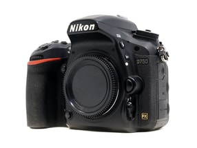Nikon D750