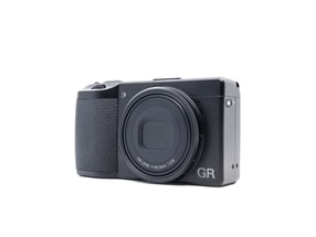 Ricoh GR III