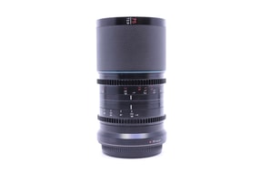 Sirui Saturn 75mm T2.9 1.6x Anamorphic [Neutral Flare] - Canon RF Montatura