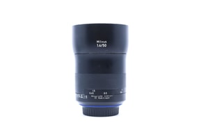 Zeiss Milvus 50mm f/1.4 ZE - Canon EF Fit