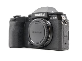 Fujifilm X-S20
