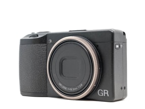 Ricoh GR III