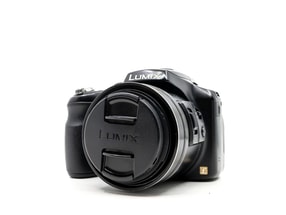 Panasonic Lumix DMC-FZ200
