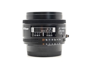 Nikon AF Nikkor 24mm f/2.8D