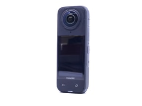 Insta360 X4