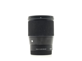 Sigma 16mm f/1.4 DC DN Contemporary - Attacco Sony E