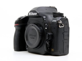 Nikon D780
